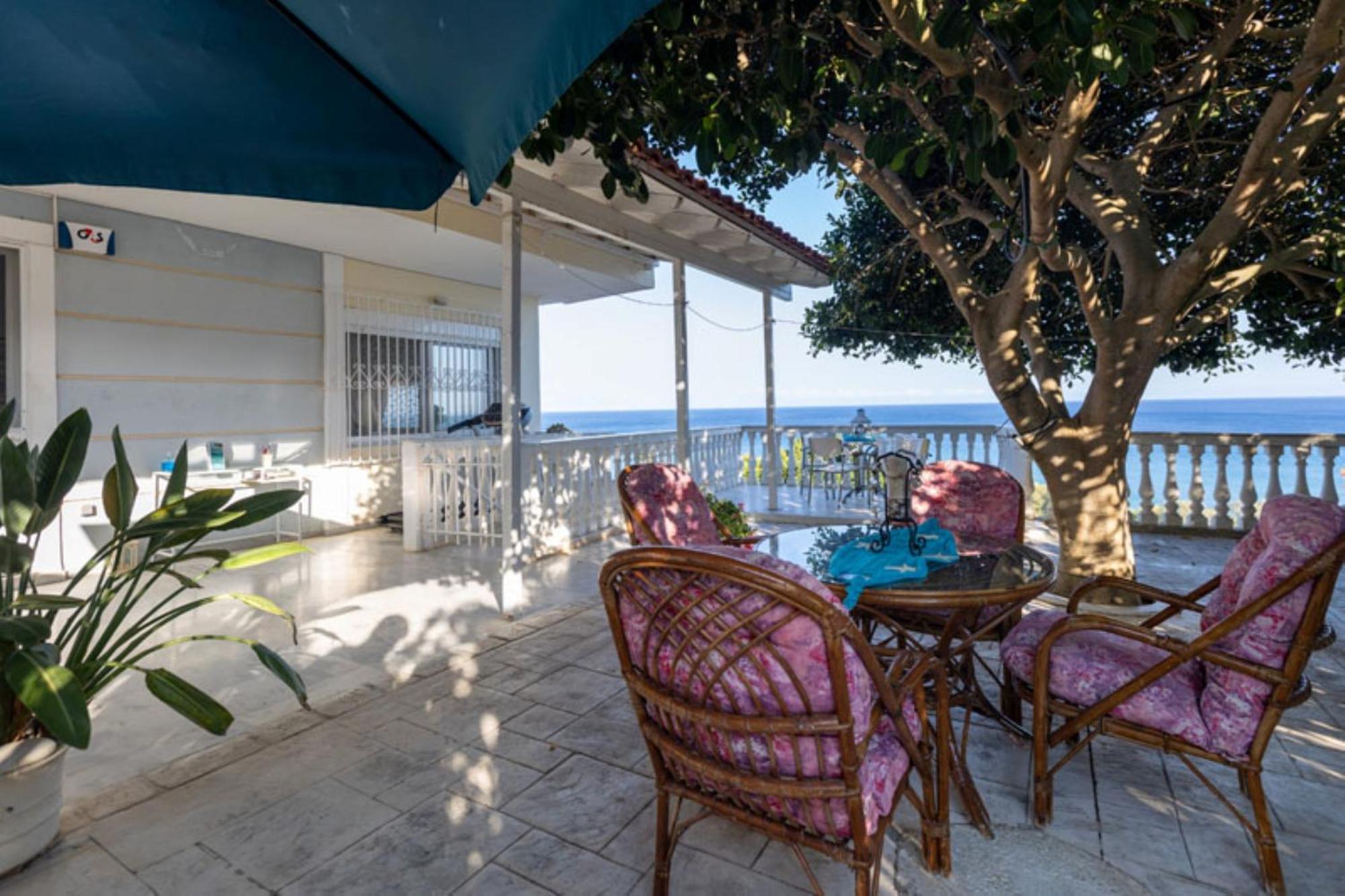 Pansion Koroni L'Antic Hotel Ngoại thất bức ảnh