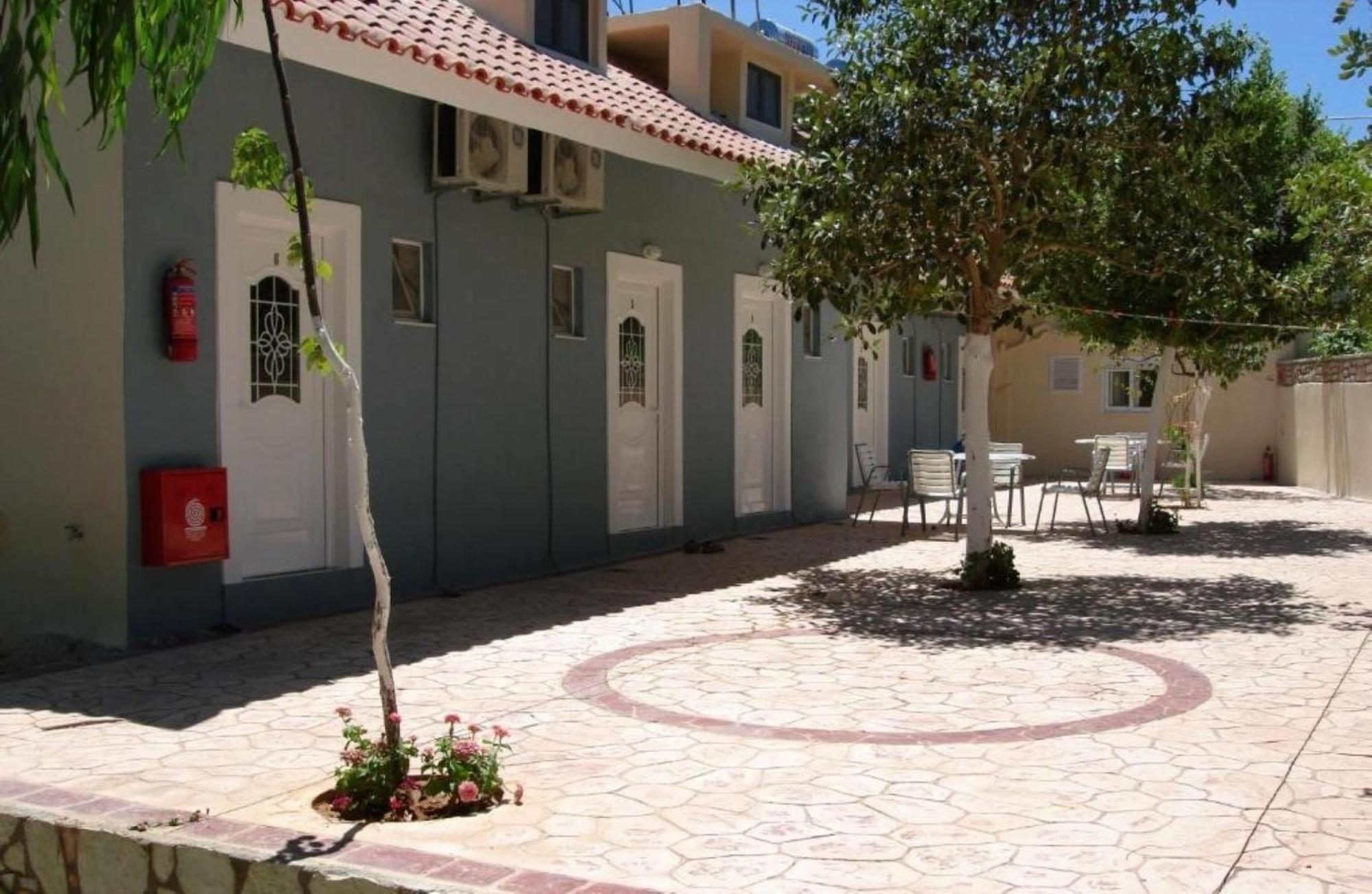 Pansion Koroni L'Antic Hotel Ngoại thất bức ảnh