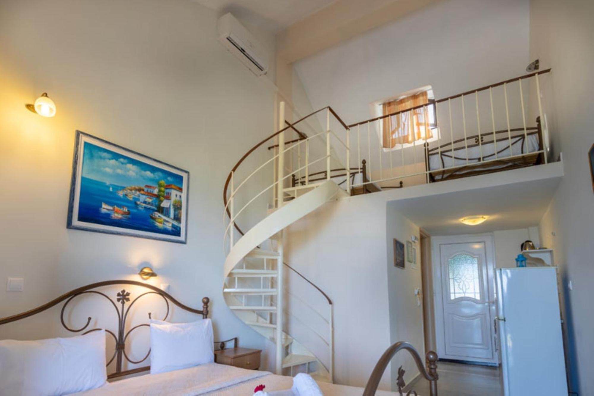 Pansion Koroni L'Antic Hotel Ngoại thất bức ảnh